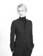 檢測(cè)業(yè)的奇跡：一滴血成就女版喬布斯