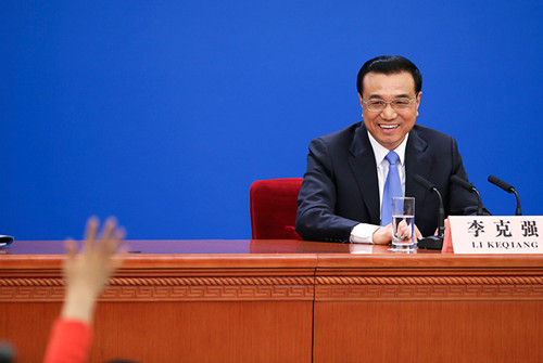 2015年3月15日，李克強總理在北京人民大會堂與中外記者見面，并回答記者提問時說：“大眾創(chuàng)業(yè)、萬眾創(chuàng)新，實際上是一個改革?！? height=