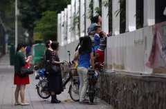 有毒物質(zhì)超標(biāo)20倍 深圳小學(xué)“毒跑道”被責(zé)令鏟除