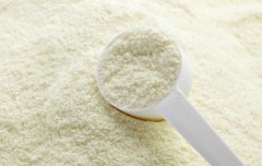 史上最嚴(yán)奶粉新政實(shí)施 漫長(zhǎng)過(guò)渡期來(lái)臨